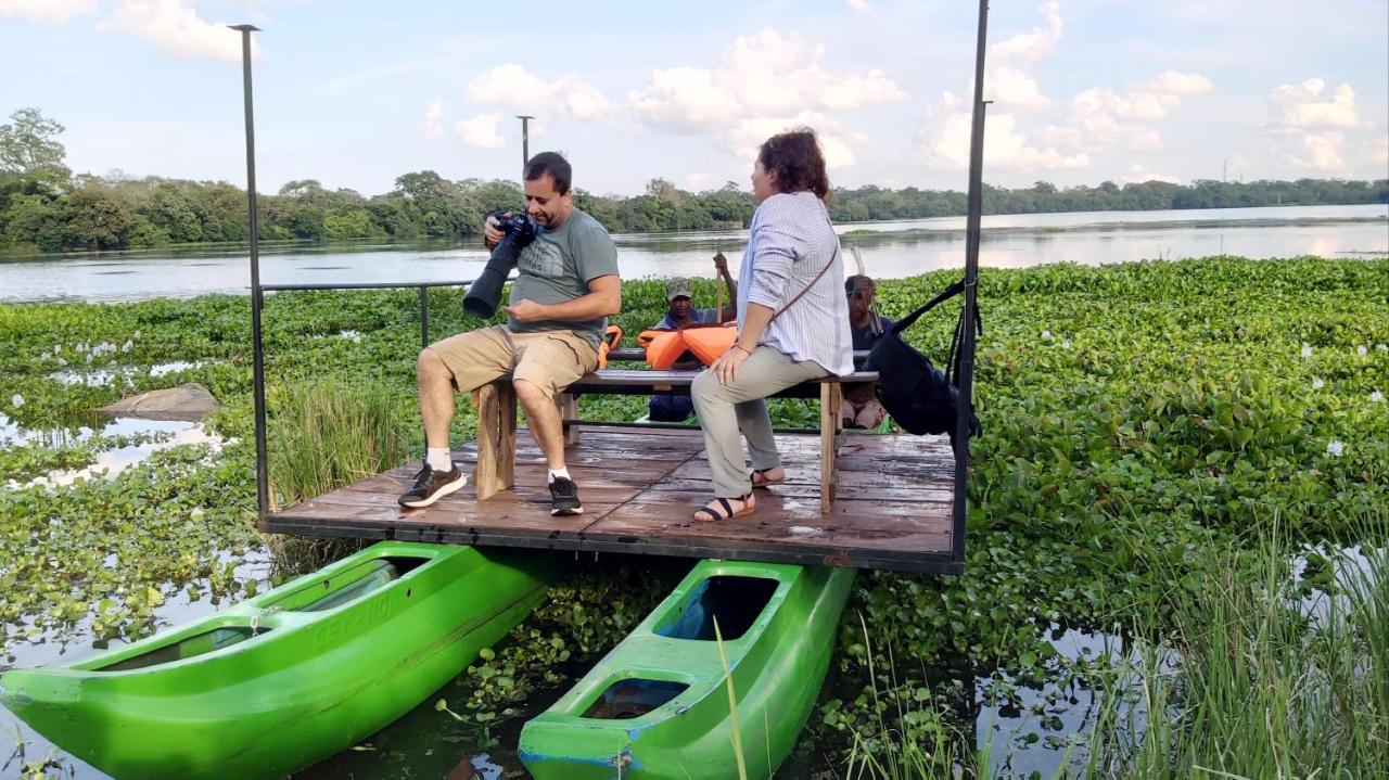 Lake Cabin Polonnaruwa Exterior photo